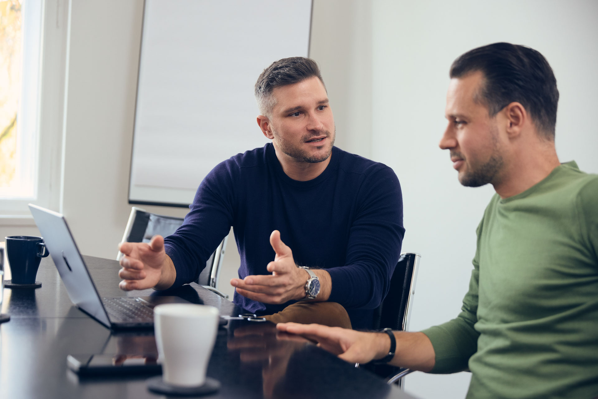 MW211025-BANKSapi1819-web-l